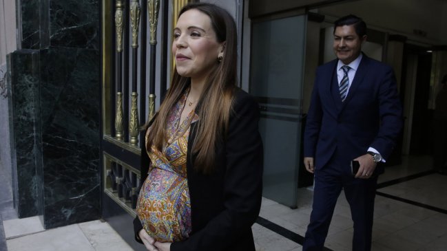 Camila Flores informó mejoría tras graves complicaciones post parto: 