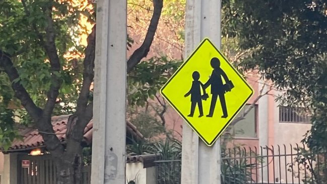 Niña sufrió grave accidente con materiales de construcción en colegio de Valparaíso