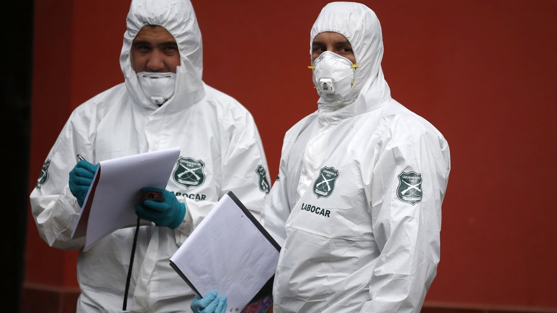 Carabineros investiga incendio que destruyó 20 buses en Chillán