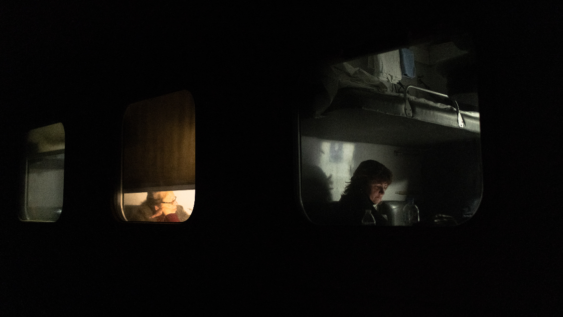 Ucrania se repone de los ataques rusos contra su red eléctrica