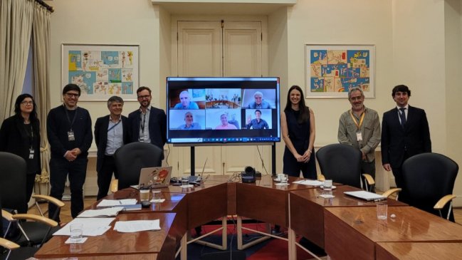 Karamanos dejó directorio de Chilenter: Solo queda una fundación para cambiar institucionalidad de la primera dama