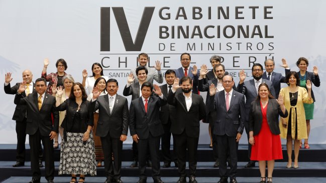 Boric y Castillo encabezan el IV Gabinete Binacional entre Chile y Perú