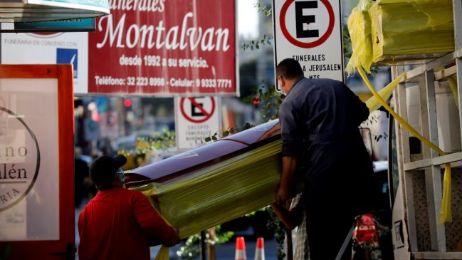 FNE recomendó medidas para mejorar competencia y bajar precios en el mercado fúnebre