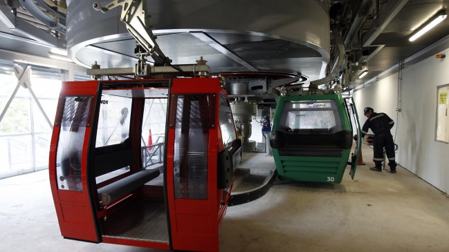 Ministro de Obras Públicas se compromete con avanzar para licitar el esperado teleférico en Puerto Montt