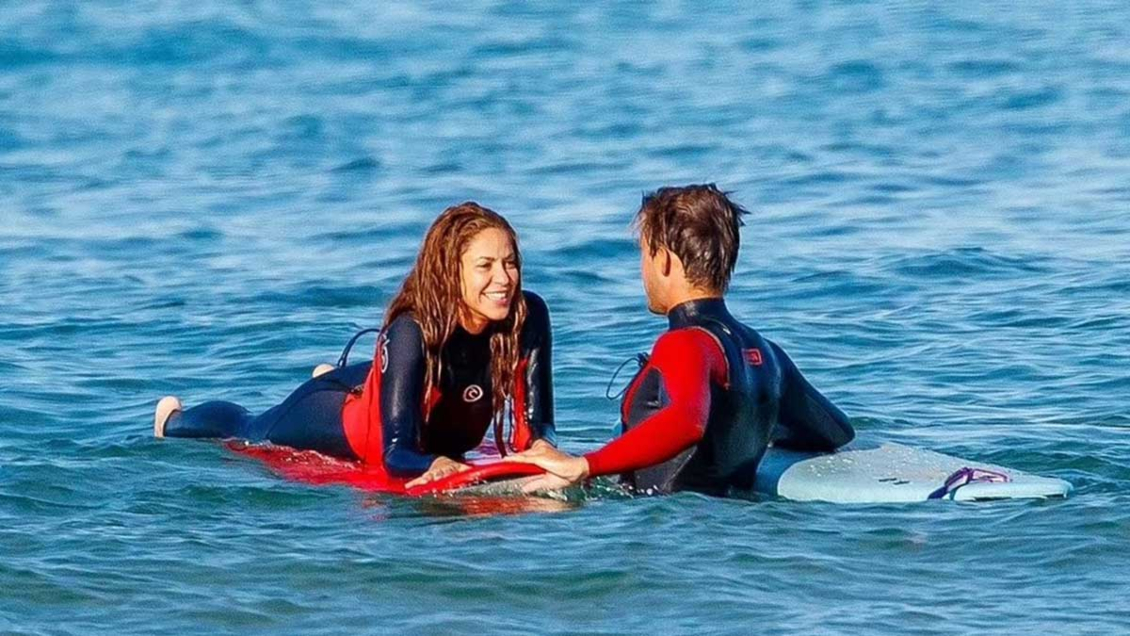 Shakira desmiente rumores de supuesta relación con un instructor de surf: 