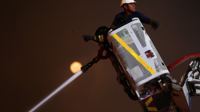 Un niño y dos adultos murieron en incendio que afectó a una casa en Temuco