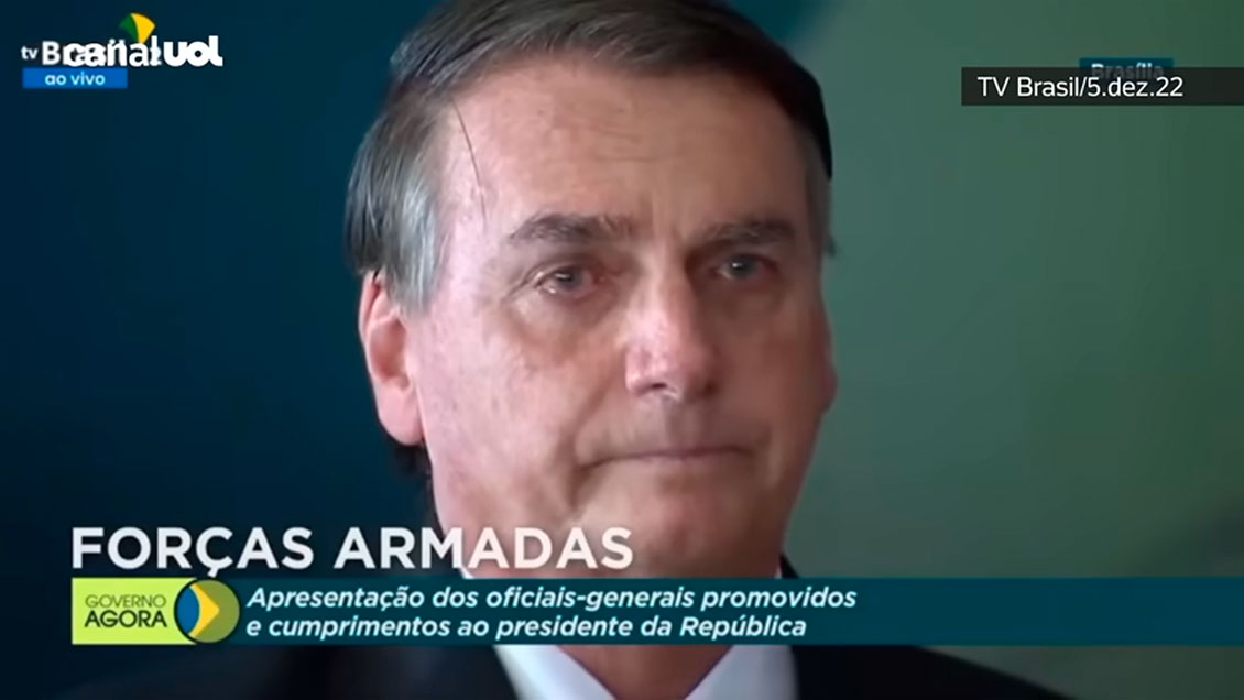 Bolsonaro lloró en una ceremonia militar
