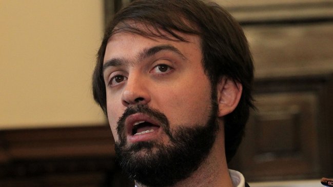 Movimiento de Sharp criticó a Boric y pide nuevo plebiscito de entrada