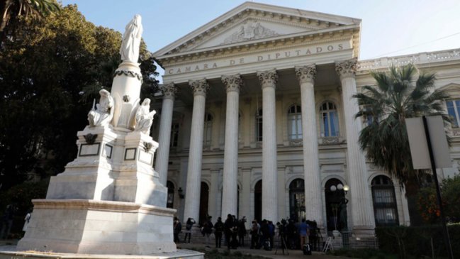 Proyecto que permite sesiones de sala del Congreso en Santiago avanzó a la Cámara Baja