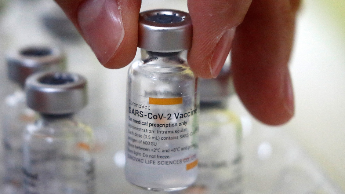 Minsal: Casos confirmados de Covid disminuyeron 28% en dos semanas