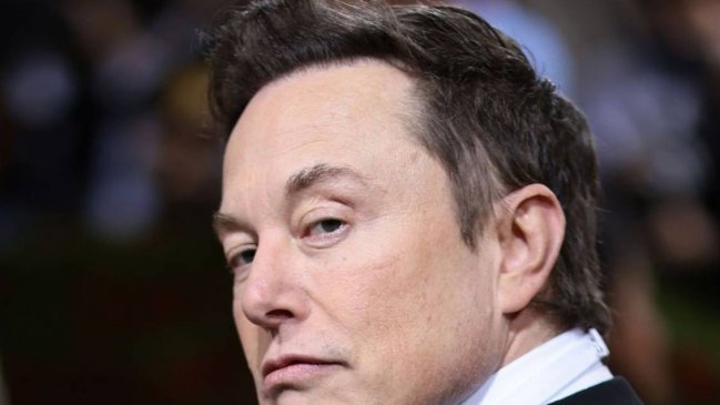 Elon Musk revoca suspensión de cuentas de periodistas en Twitter