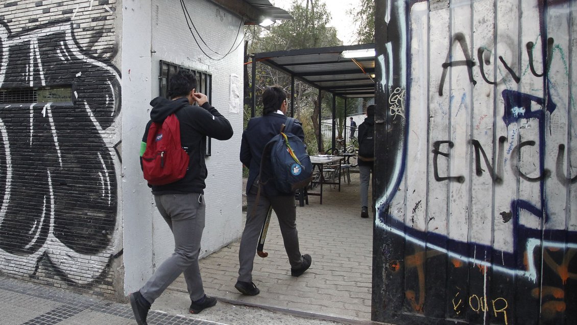 Municipio de Santiago invertirá 330 millones de pesos iniciar remodelación de salas en el Instituto Nacional