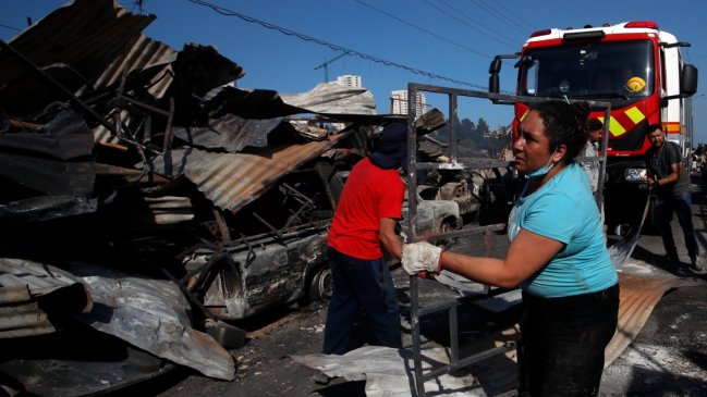 Cómo ayudar desde Santiago a los damnificados por el incendio en Viña del Mar