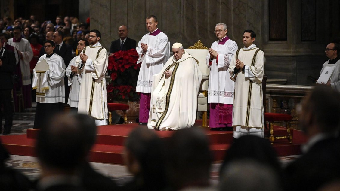 En su mensaje de Navidad, el papa pidió el fin de la 