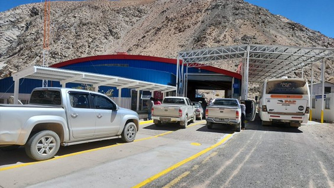 Temporal provocó activación de quebrada en Paihuano: Al menos seis casas dañadas por el barro