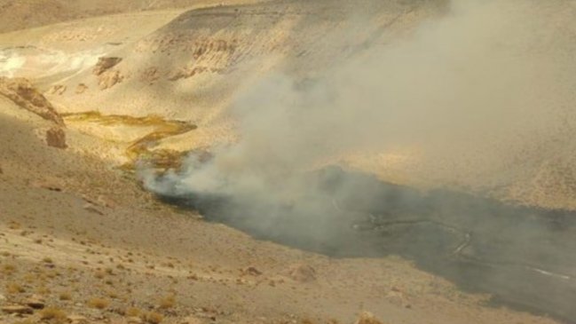 Falsa alarma: Humo de pastizales hizo temer supuesta erupción del Volcán San Pedro