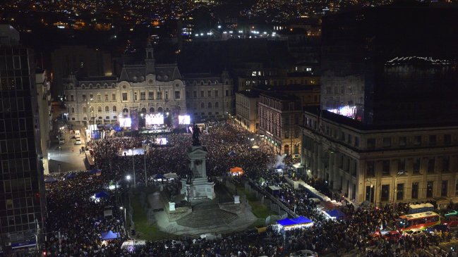 Carabineros frustró robo de banco a pasos de la Plaza Sotomayor durante fiesta de Año Nuevo