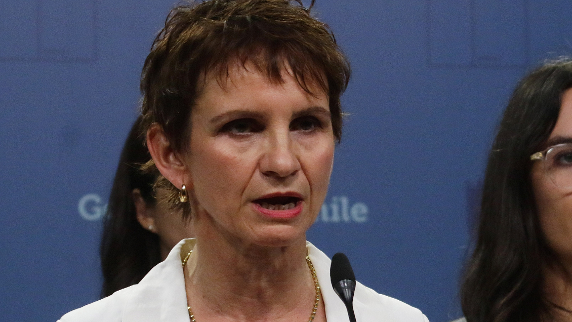 Tohá afirma que es válido cuestionar los indultos, 