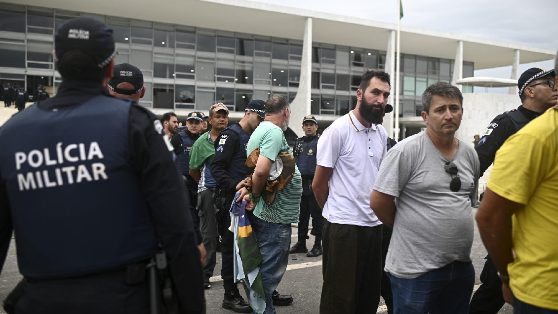 La Policía de Brasil recuperó el control del Congreso, la Presidencia y la Corte Suprema tras el asalto bolsonarista