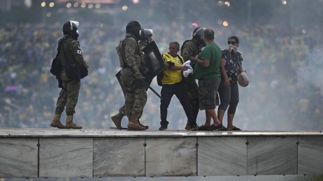 La Justicia suspendió al gobernador de Brasilia tras el asalto de los bolsonaristas