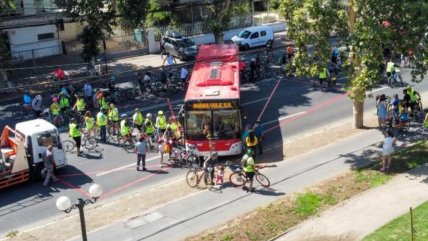  Actividad permitió a ciclistas conocer los puntos ciegos de los buses  