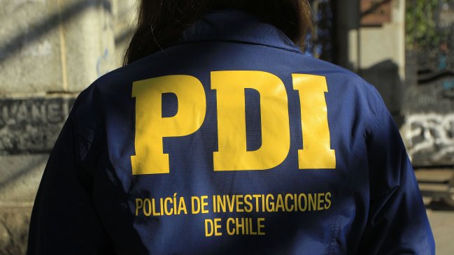Choque múltiple en Alameda con Manuel Rodríguez por procedimiento de la PDI: Seis detenidos y dos heridos