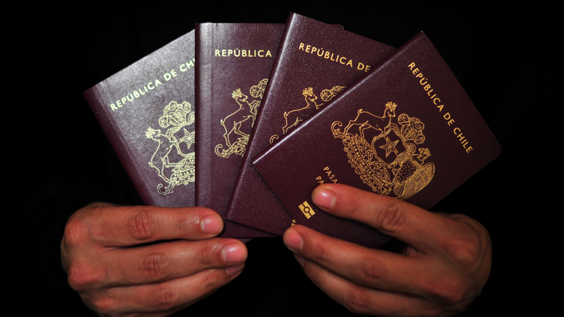 Pasaporte chileno figura dentro de los 50 más poderosos del mundo