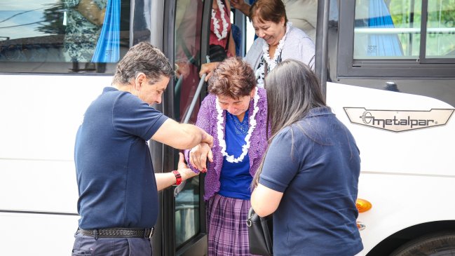 Presentan bus municipal gratuito que trasladará a adultos mayores en San Fernando