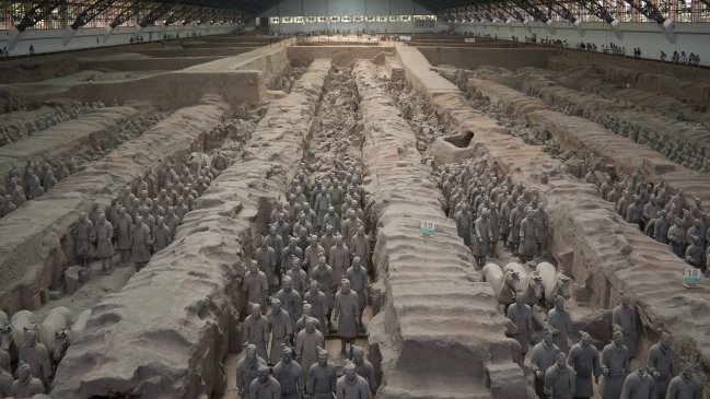   Desentierran cientos de guerreros de terracota cerca de mausoleo de emperador Qinshihuang 
