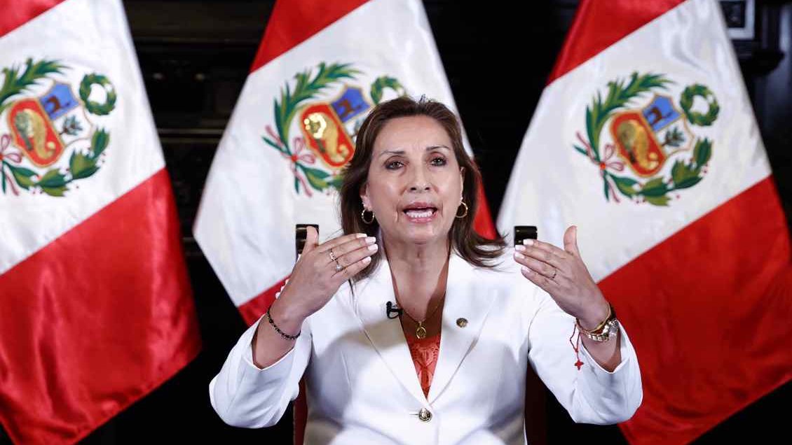Presidenta de Perú dijo esperar a manifestantes para dialogar en Lima