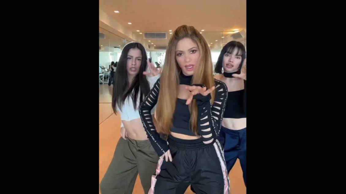 Shakira presentó coreografía de su canción con BZRP