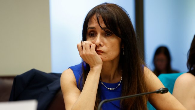 Marta Herrera no presentó la renuncia solicitada, pero Ángel Valencia igualmente la removió