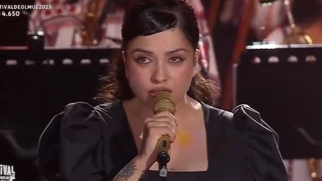 Mon Laferte arrasó en Olmué 2023 con emotiva presentación