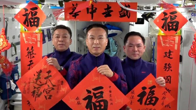   Astronautas chinos mandan saludos desde estación espacial por el Año Nuevo Lunar 