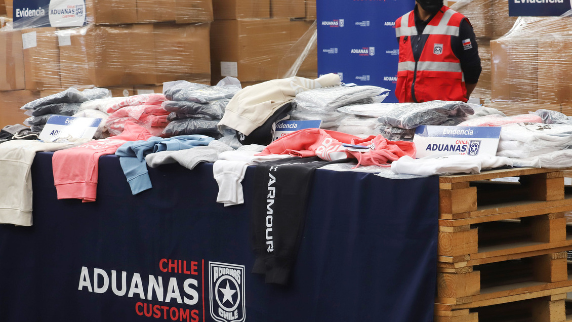 Wrangler se sumó a las marcas que querellan a La Polar por presunta falsificación de productos