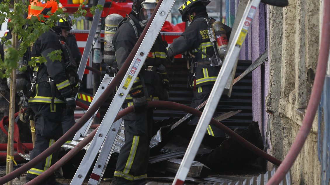 Incendio deja diez damnificados en sector de San Fernando