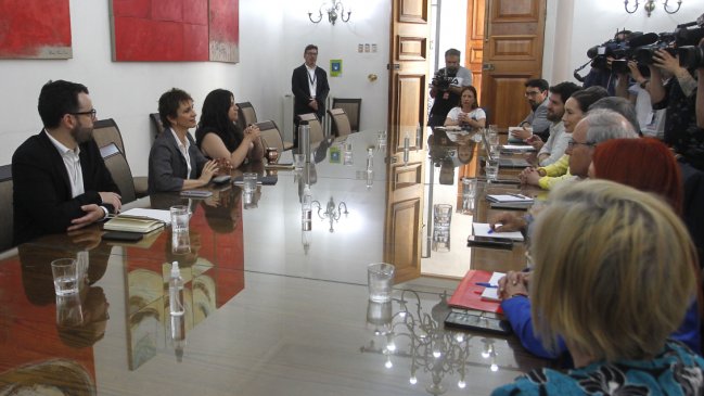 Marcado por debate de las listas: Gobierno realiza último comité político ampliado antes del receso legislativo