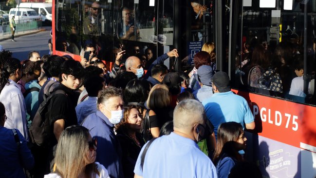 Después de casi tres horas, Metro restablece el servicio en la Línea 4