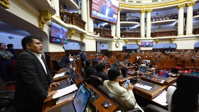 Congreso de Perú rechaza de nuevo adelanto electoral para 2023