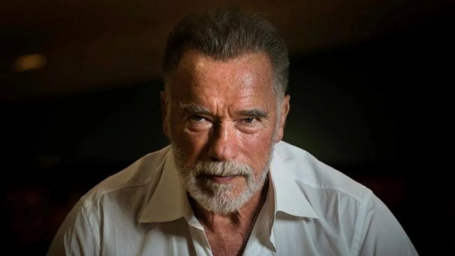 Arnold Schwarzenegger atropelló a ciclista que terminó en el hospital