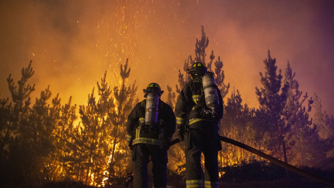 Comuneros amenazaron a bomberos en Ercilla y los obligaron a entregar su carga de agua