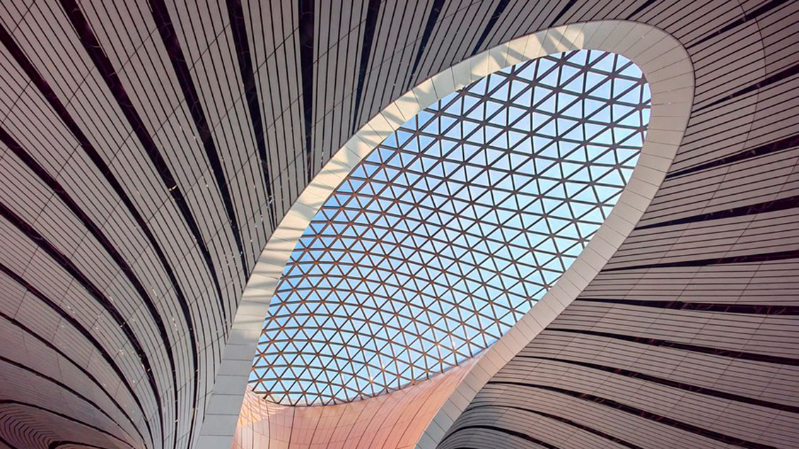 Nuevo ferrocarril entre Tianjin y aeropuerto de Beijing entrará pronto en operación