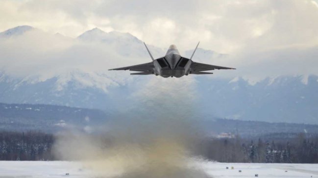 Canadá derribó un objeto desconocido que violó su espacio aéreo