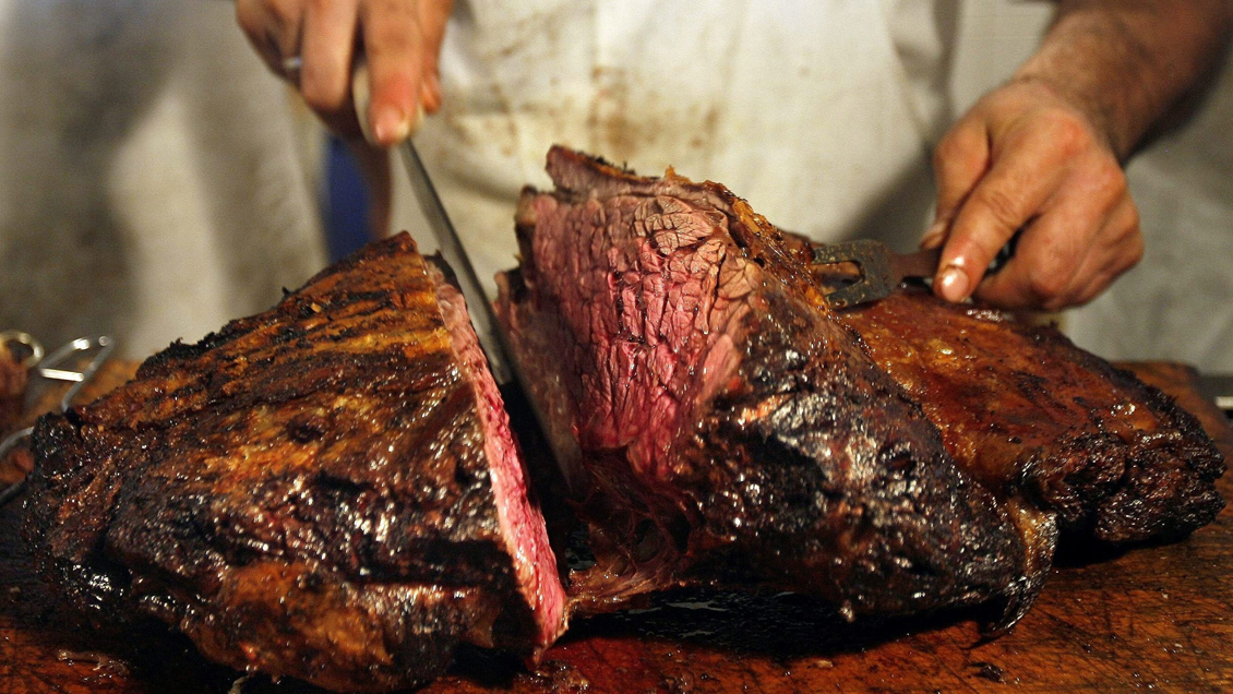 Argentina anuncia acuerdo de precios para que la carne no sea inaccesible