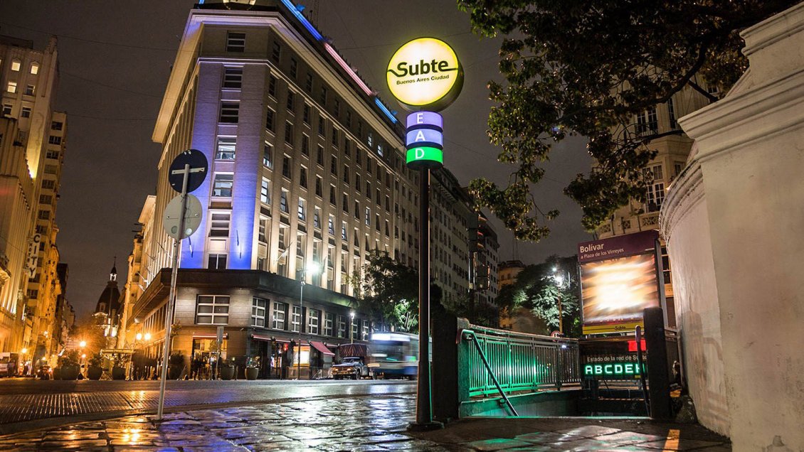 Tiroteo en principal estación de tren de Buenos Aires deja una policía muerta