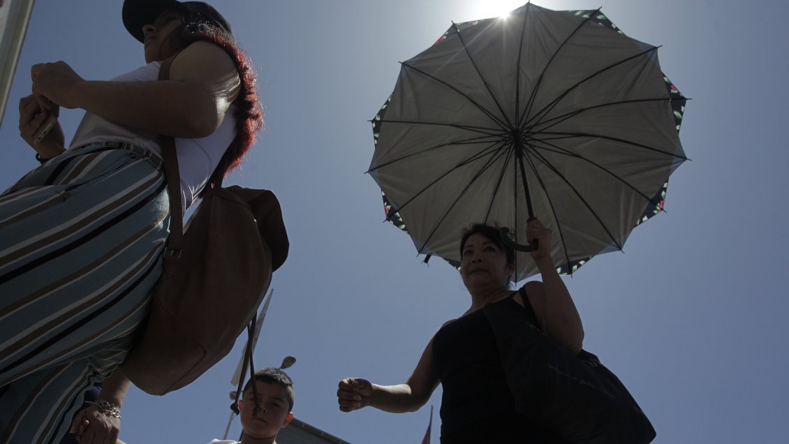 Autoridades en alerta por altas temperaturas pronosticadas para Región de Valparaíso