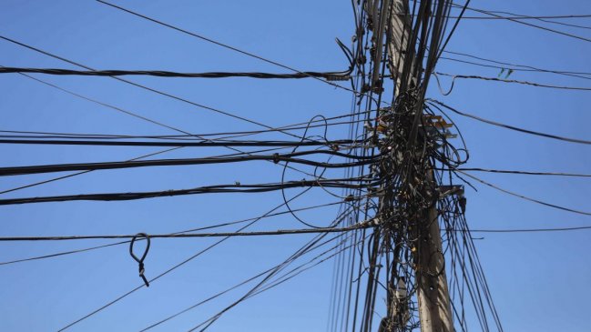 Hombre falleció tras manipular cables del tendido eléctrico en Antofagasta