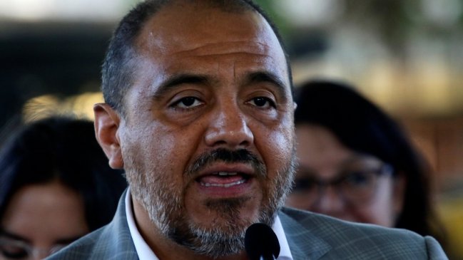 Ministro de Educación tras incendios forestales: El compromiso es que las escuelas deben ser recuperadas