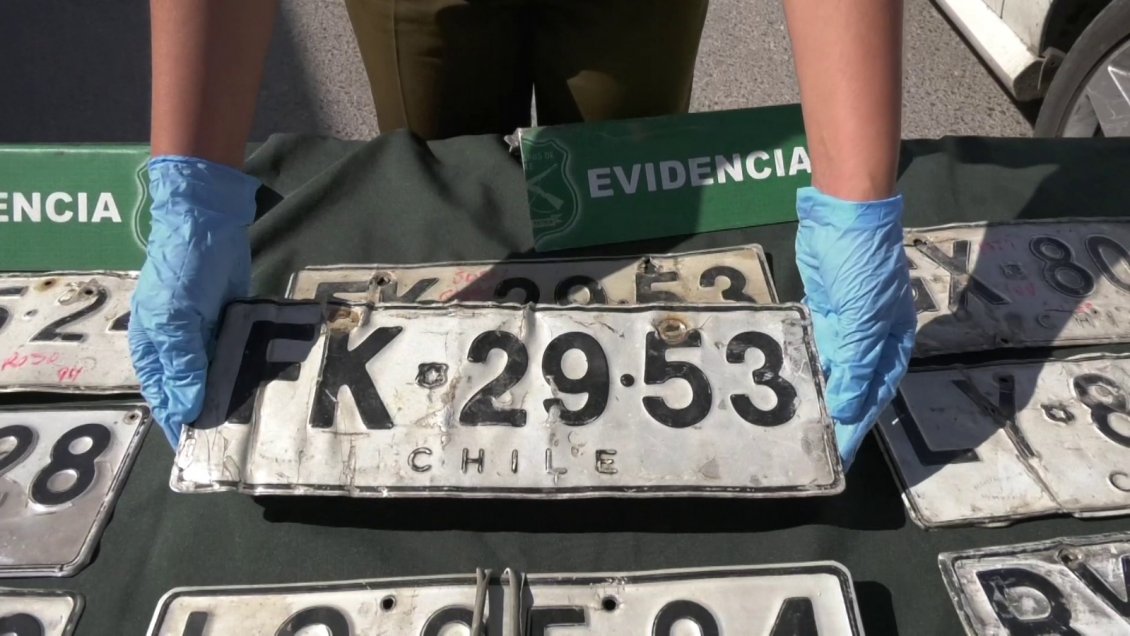 Detección de un auto robado derivó en una persecución que terminó con tres detenidos y un baleado