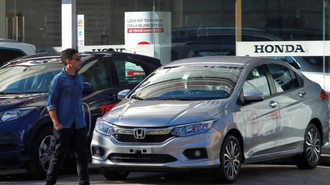 Autos nuevos vendidos en Chile deberán incorporar otras siete medidas de seguridad